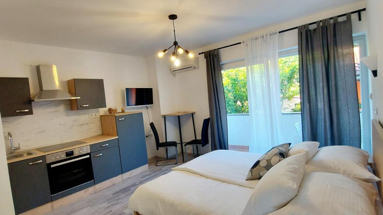 Guest House Galeb Supetarska Draga Exterior foto