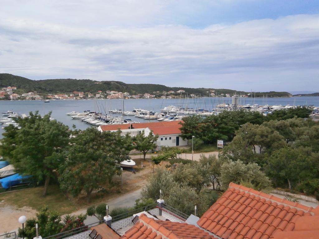 Guest House Galeb Supetarska Draga Exterior foto